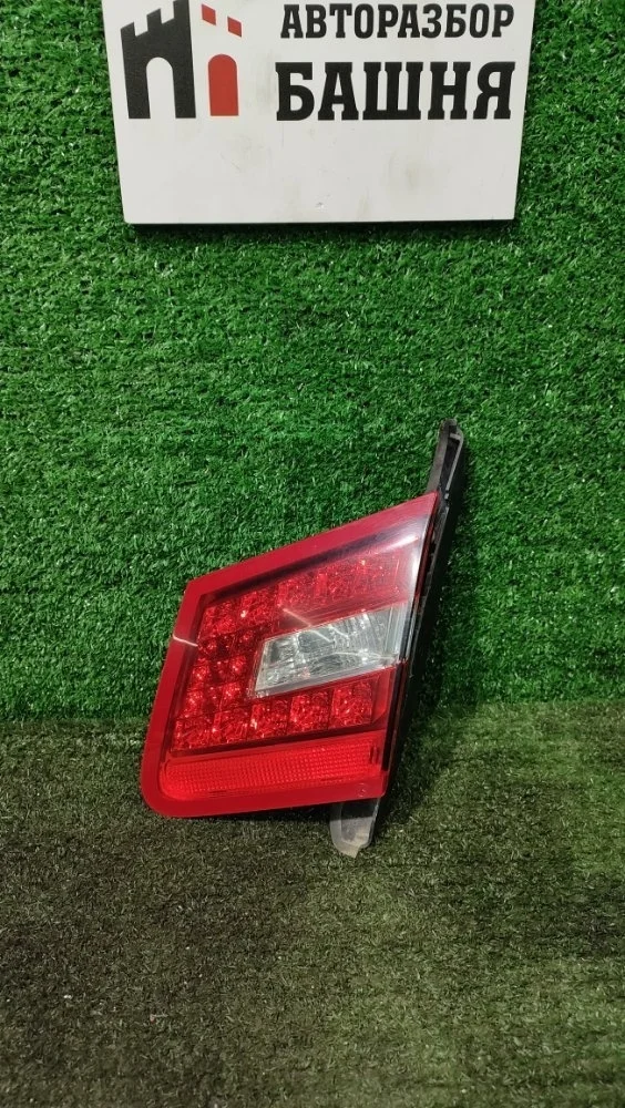 Фонарь внутренний Mercedes E-Class 2011 A2078200464 W207 271.860, правый