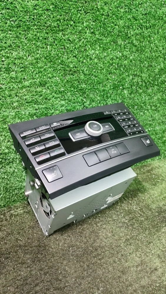 Магнитола Mercedes E-Class 2011 A2129005010 W207 271.860