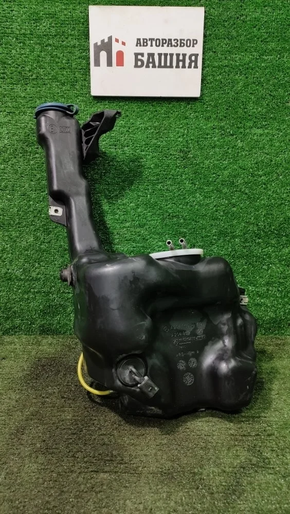 Бачок омывателя Mercedes E-Class 2011 A2048691220 W207 271.860