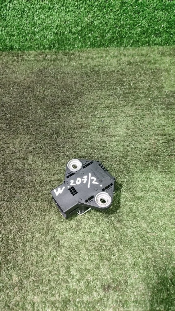 Датчик ускорения Mercedes E-Class 2011 A0055422618 W207 271.860