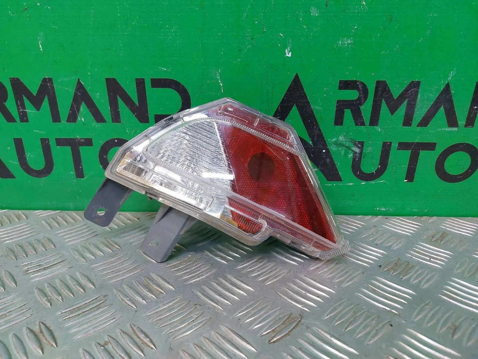 Фонарь противотуманный Toyota RAV4 2015-2019 CA40