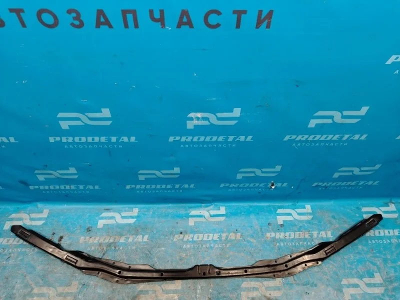 Усилитель бампера передний Honda CR-V 1996-2002