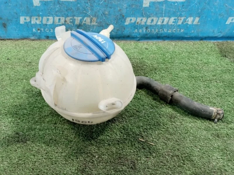 Бачок расширительный Skoda Yeti 2009-2018
