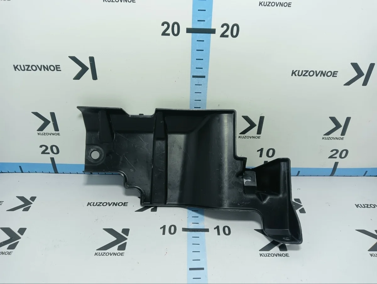 Дефлектор радиатора Mitsubishi Outlander 2012- GF2W