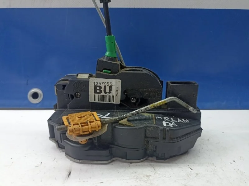 Замок двери Chevrolet Orlando 2012 13579555 J309 1.8 F18D4, задний левый