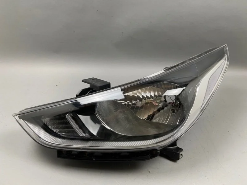 Фара Hyundai Solaris 2017-2020 92101H5000 2, левая