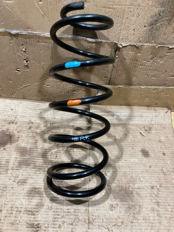 Пружина задняя Toyota Land Cruiser 2015 4823160A40 URJ200 1VD-FTV 4.5, задняя правая