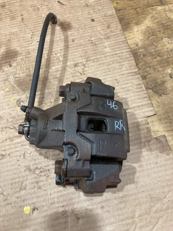 Суппорт тормозной Toyota Land Cruiser 2015 4783060080 URJ200 1VD-FTV 4.5, задний правый