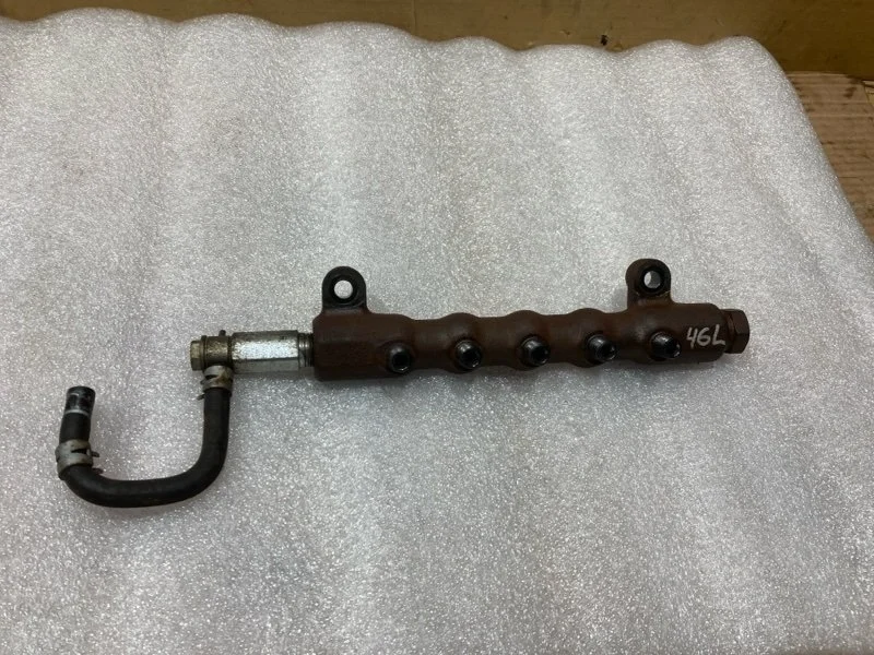 Рейка топливная (рампа) Toyota Land Cruiser 2015 238200W010 URJ200 1VD-FTV 4.5, левая