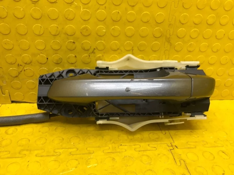 Ручка двери (наружная , внешняя) Skoda Octavia 2018 5G0837205N 5E3 CJS 298666, задняя левая