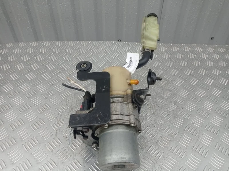 Насос гидроуселителя руля MAZDA 3 2013 BBM532600 BL