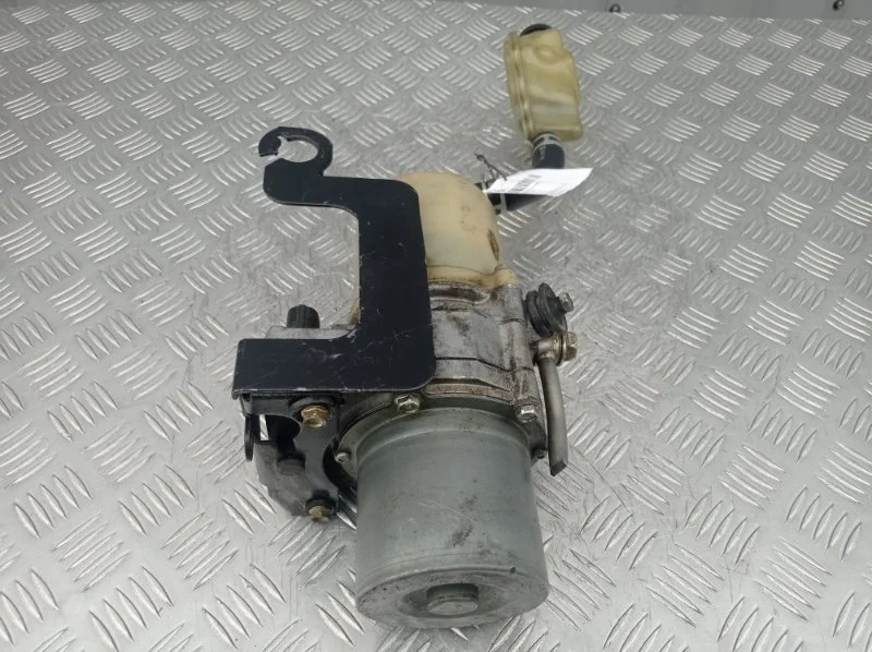 Насос гидроуселителя руля MAZDA 3 2013 BBM532600 BL