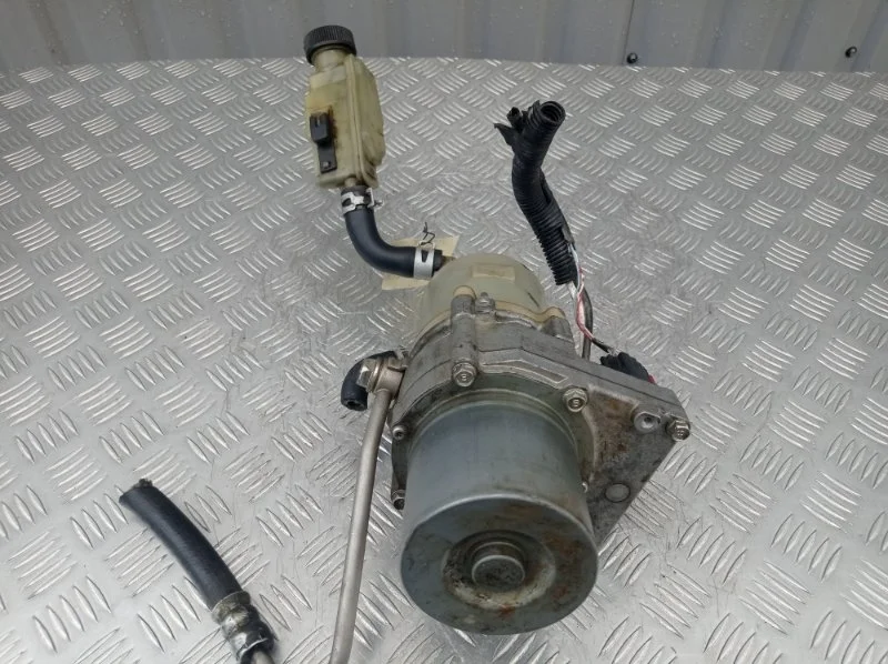 Насос гидроуселителя руля MAZDA 3 2013 BBM532600 BL