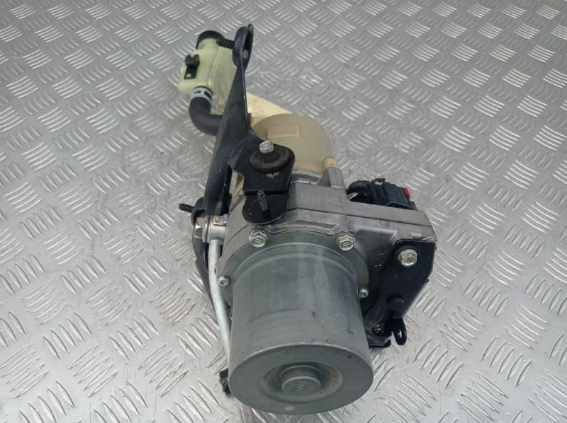 Насос гидроуселителя руля MAZDA 3 2013 BBM532600 BL