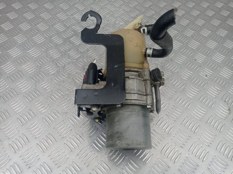 Насос гидроуселителя руля MAZDA 3 2013 BBM532600 BL