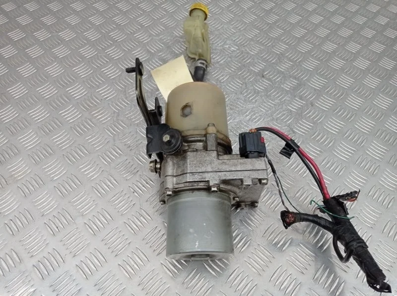 Насос гидроуселителя руля MAZDA 3 2013 BBM532600 BL