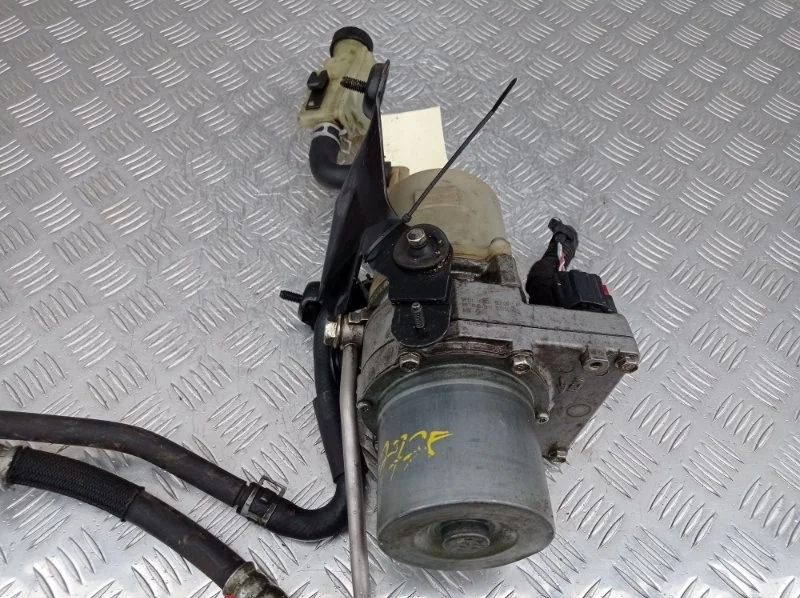 Насос гидроуселителя руля MAZDA 3 2013 BBM532600 BL