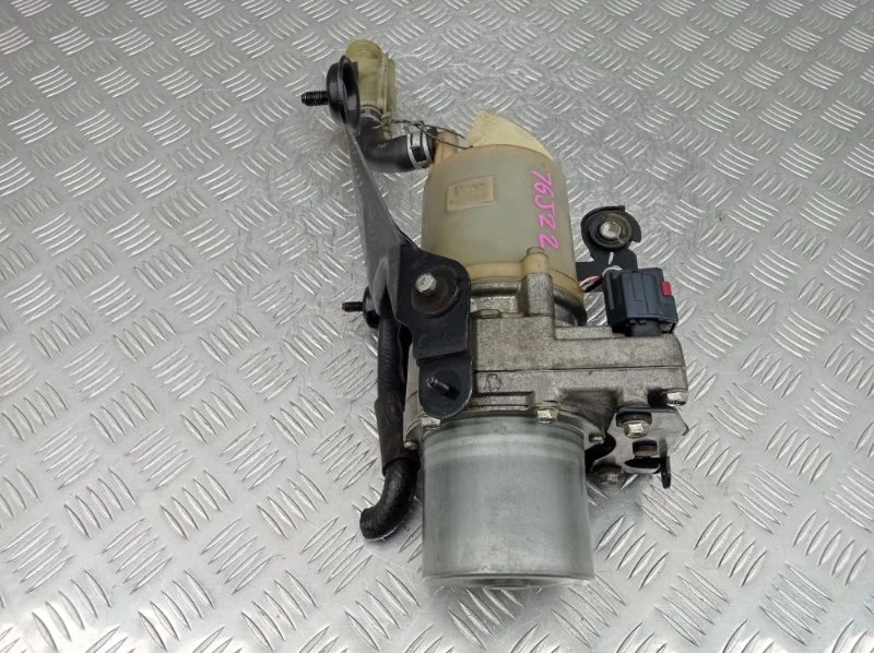 Насос гидроуселителя руля MAZDA 3 2013 BBM532600 BL