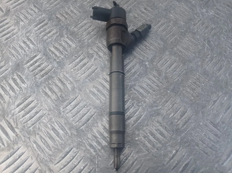 Форсунка топливная Kia Ceed 2007 0445110256 D4FB