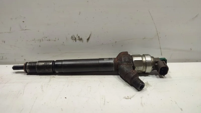 Форсунка топливная FORD TRANSIT 6C1Q9K546AC P8FA