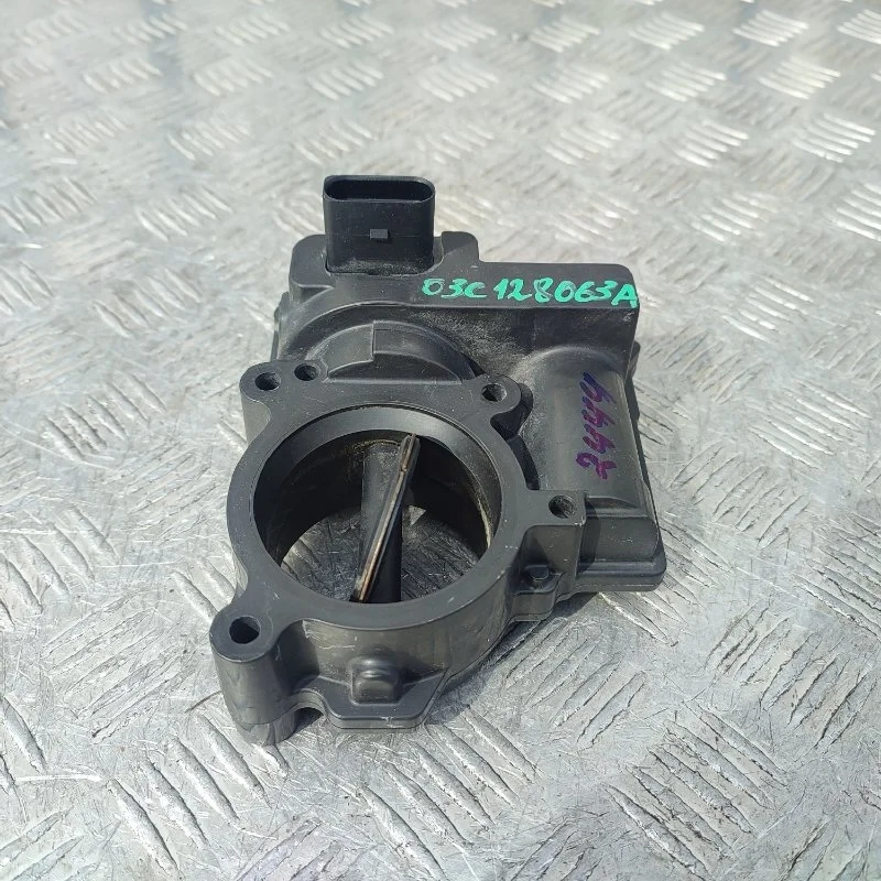 Дроссельная заслонка Skoda Octavia 03C128063A CAV