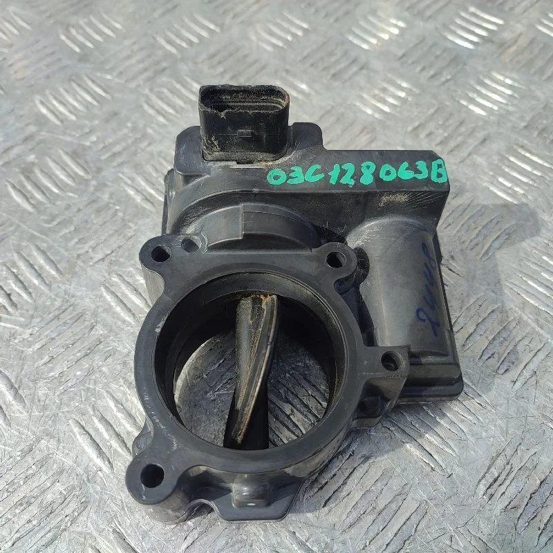 Дроссельная заслонка Volkswagen Tiguan 03C128063B CTH