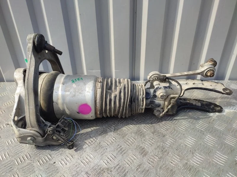 Стойка подвески Audi Q7 7L8616040D 4L, передняя правая