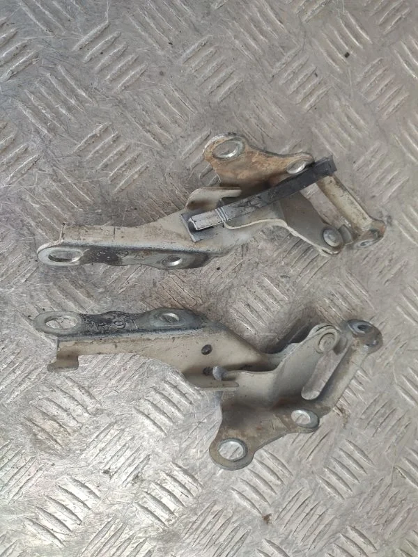 Петля капота TOYOTA COROLLA 5342012330 120