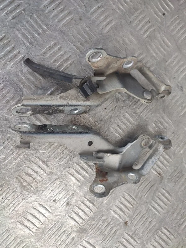 Петля капота TOYOTA COROLLA 5342012330 120