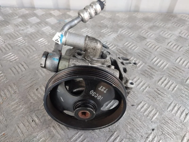 Насос гидроуселителя руля Chevrolet Cruze 96837813 J300 F18D4