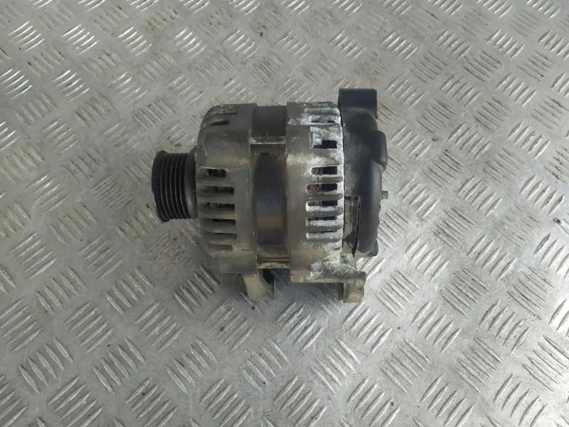 Генератор Chevrolet Cruze 13500577 J300 F18D4