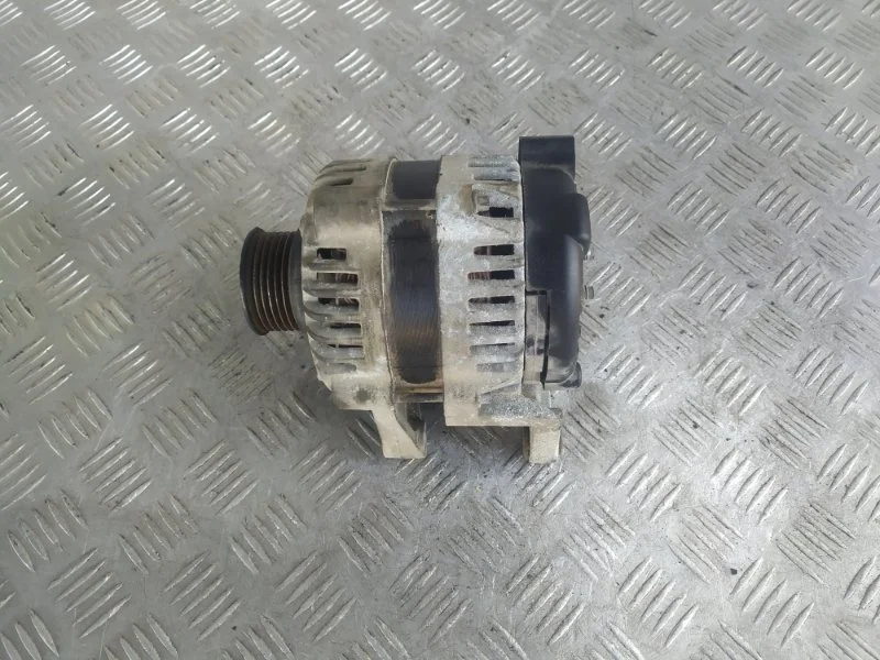 Генератор Chevrolet Cruze 13500577 J300 F18D4