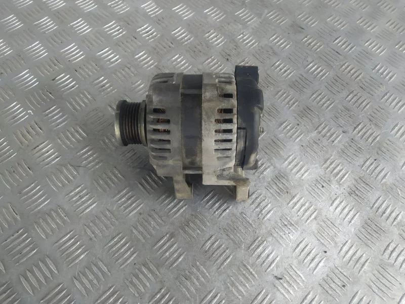 Генератор Chevrolet Cruze 13500577 J300 F18D4