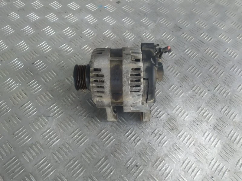 Генератор Chevrolet Cruze 13500577 J300 F18D4