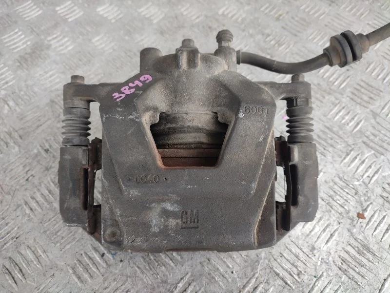 Суппорт тормозной CHEVROLET CRUZE 13301189 J300, передний левый