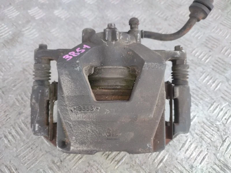 Суппорт тормозной CHEVROLET CRUZE 13301189 J300, передний левый