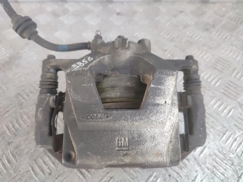 Суппорт тормозной CHEVROLET CRUZE 13301190 J300, передний правый