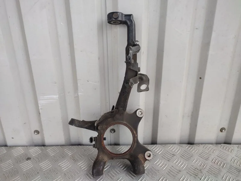 Кулак поворотный Toyota Prado 2018 4321160170 150, передний правый