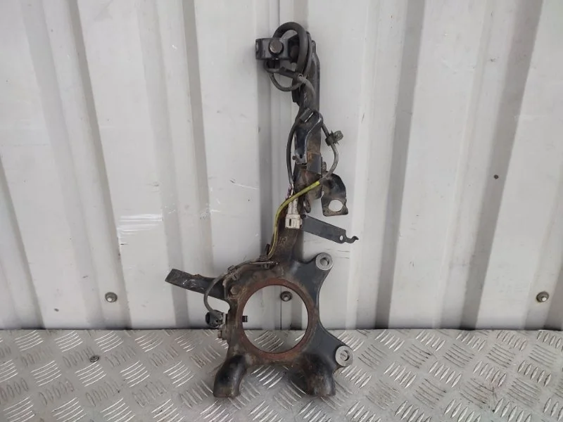 Кулак поворотный Toyota Prado 2011 4321260170 150, передний правый