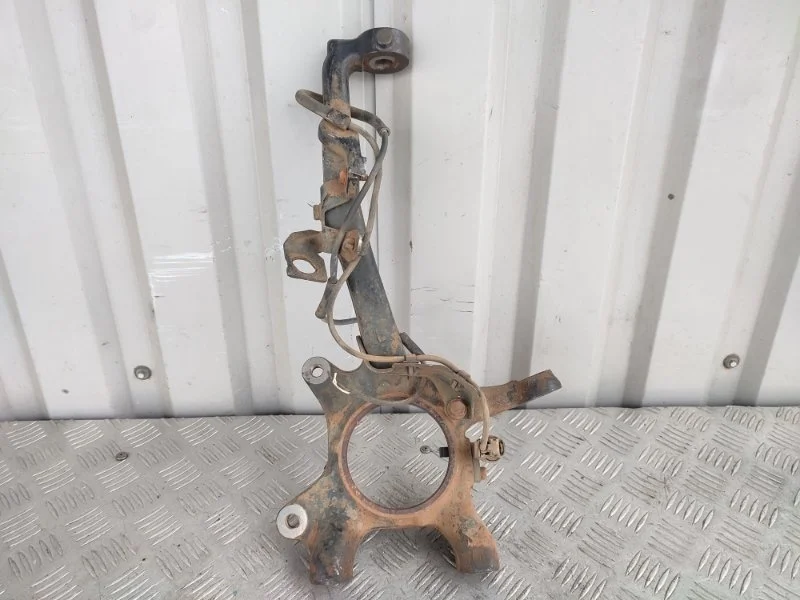 Кулак поворотный Toyota Prado 2011 4321260170 150, передний левый