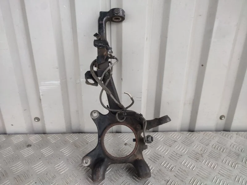 Кулак поворотный Toyota Prado 2017 4321260170 150, передний левый