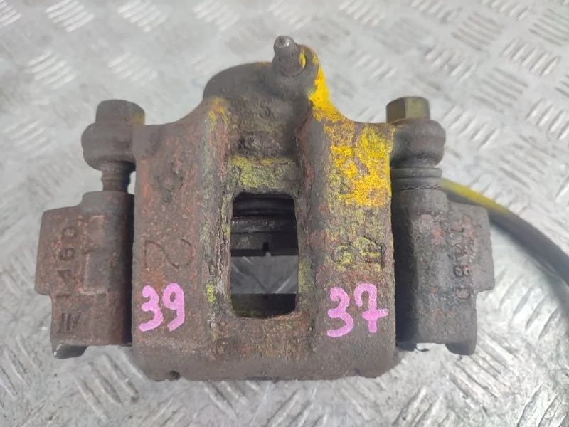 Суппорт тормозной Toyota Prado 2006 4773034030 120, задний правый