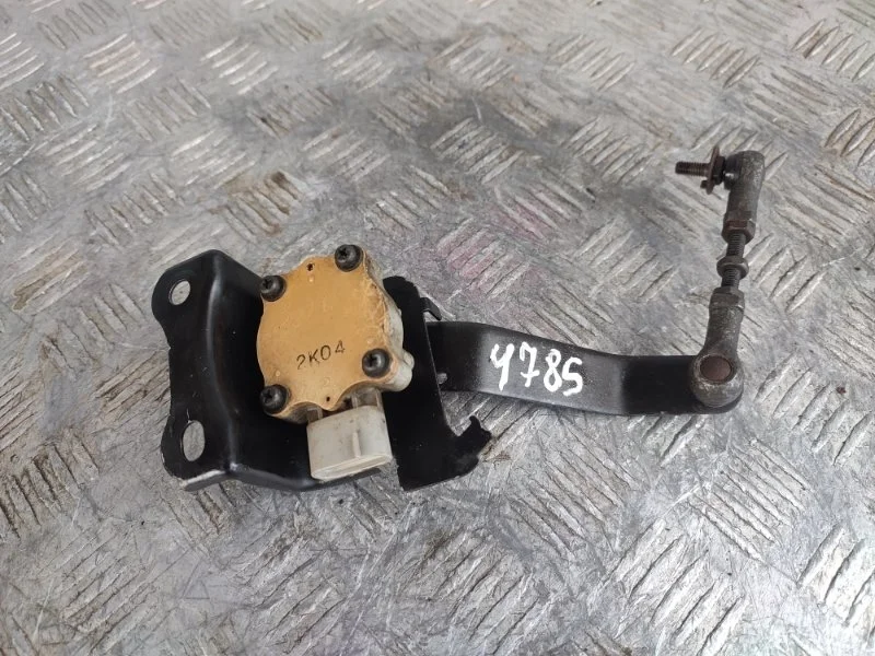 Датчик положения Toyota LAND CRUISER 8940660020 100, передний левый