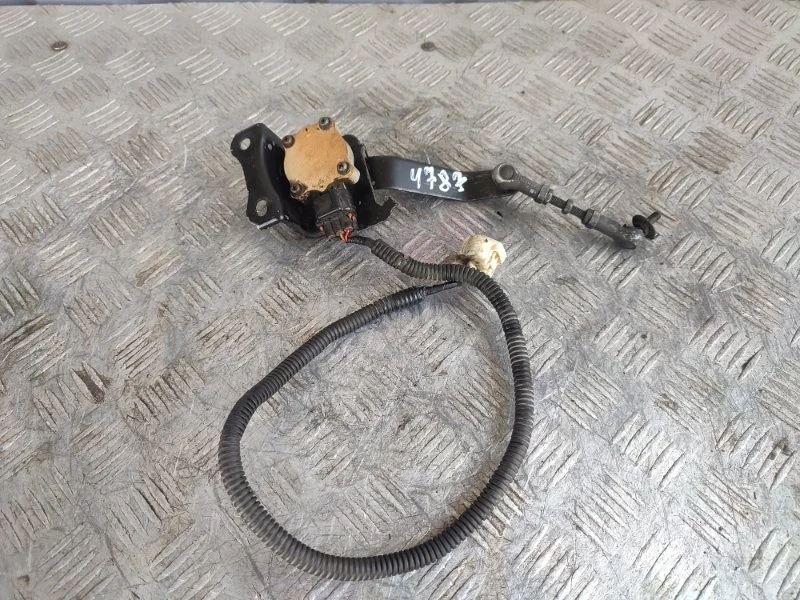 Датчик положения Toyota LAND CRUISER 8940660020 100, передний левый