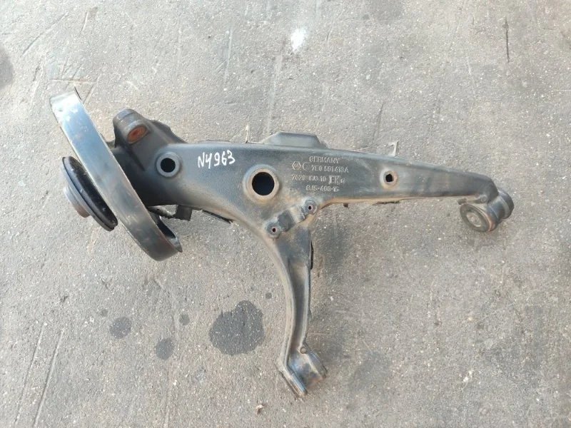 Рычаг подвески нижний VOLKSWAGEN MULTIVAN 7H0501413D T5, задний левый