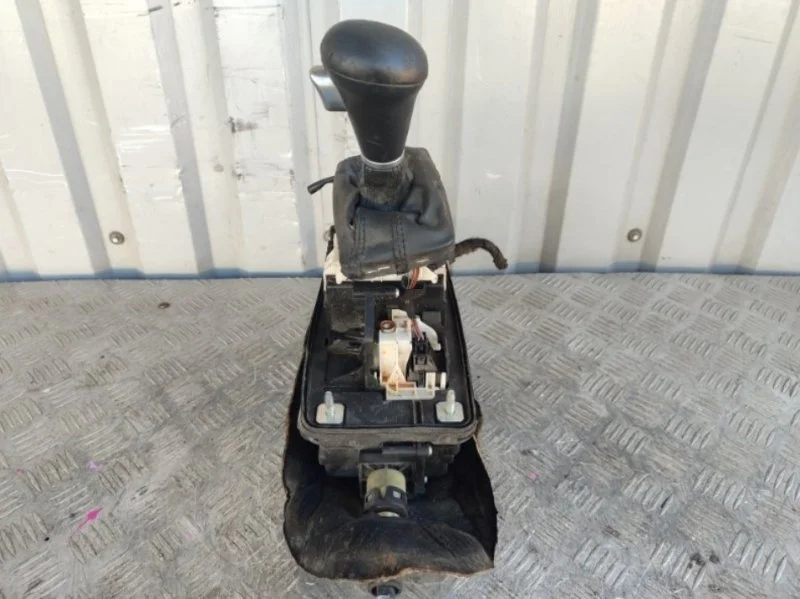 Селектор АКПП SKODA YETI 2012 7E1713025B 5L