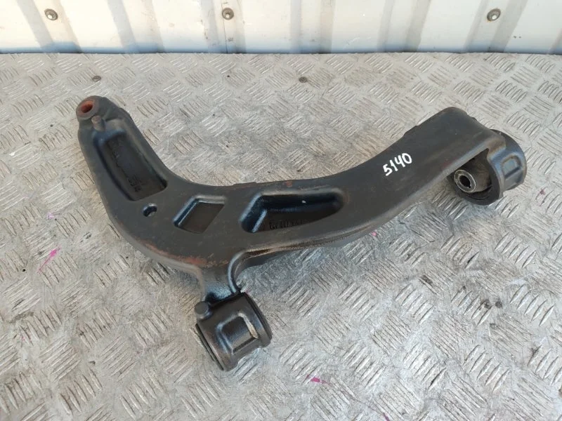 Рычаг подвески нижний VOLKSWAGEN MULTIVAN 7E0407165C T5, передний левый