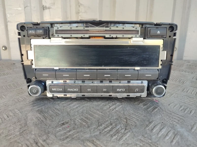 Магнитола SKODA YETI 2012 1Z0035161M 5L