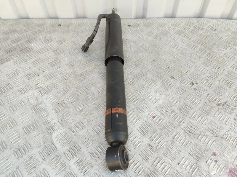 Стойка подвески Toyota Prado 4853069165 120, задняя