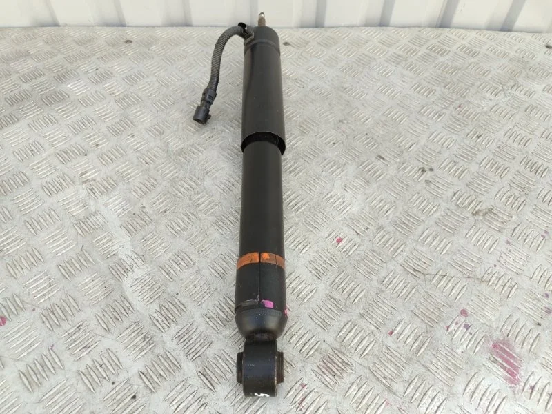 Стойка подвески Toyota Prado 4853069165 120, задняя